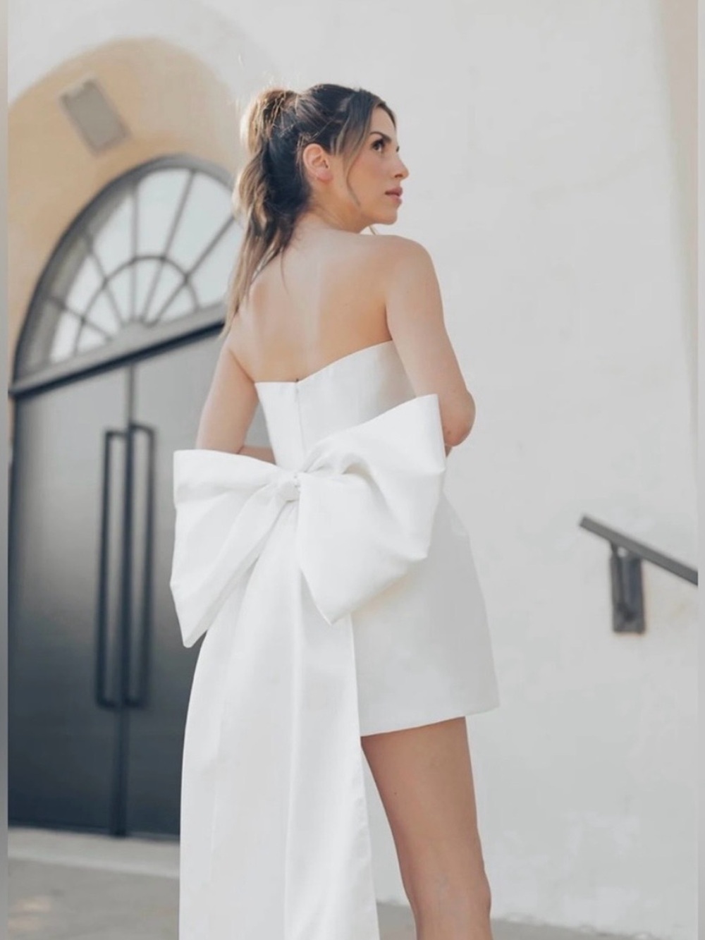 UNTAMED PETALS BY AMANDA JUDGE White Strapless Mini Dress with Oversized Bow